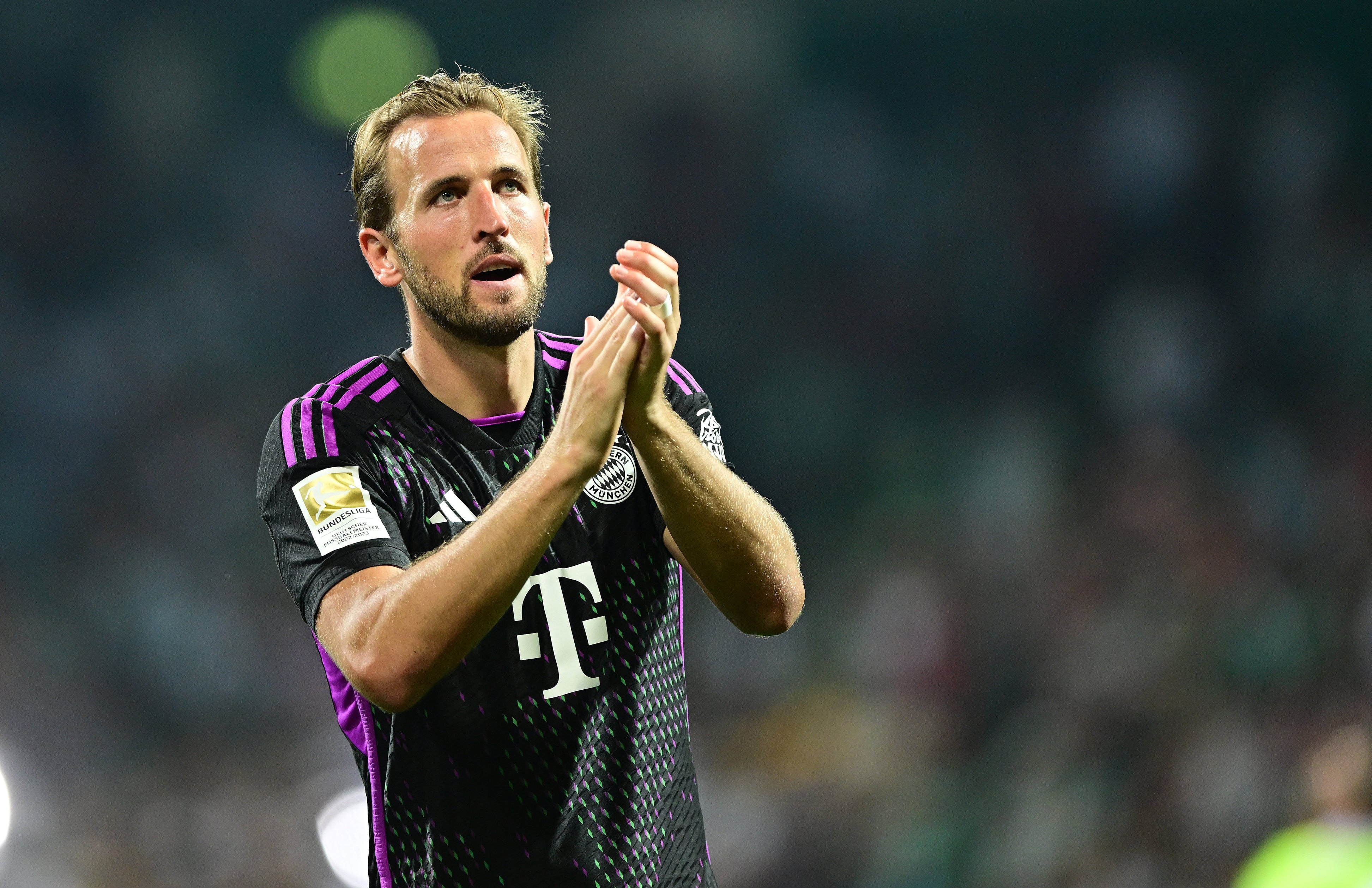 50球里程碑！凯恩加冕年度射手王，全能表现铸就传奇底色